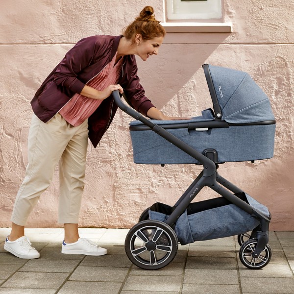 Capazo DEMI GROW en color Aspen de Nuna